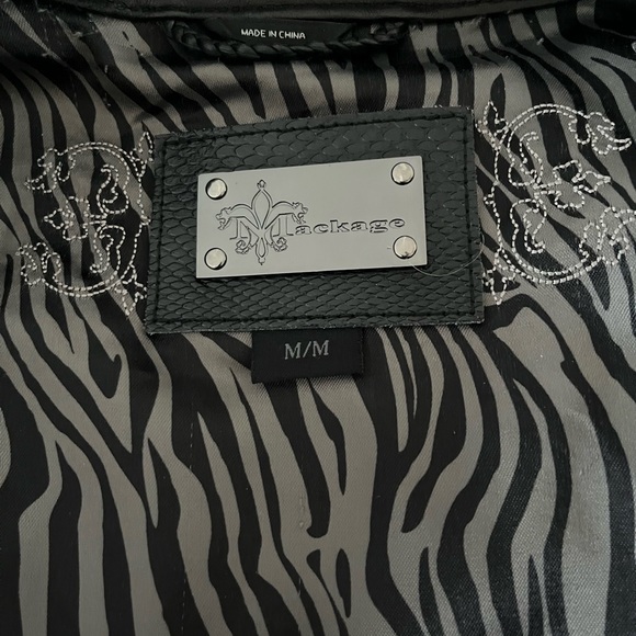 Mackage Fitted Black Leather Moto Jacket - size M - Picture 5 of 12